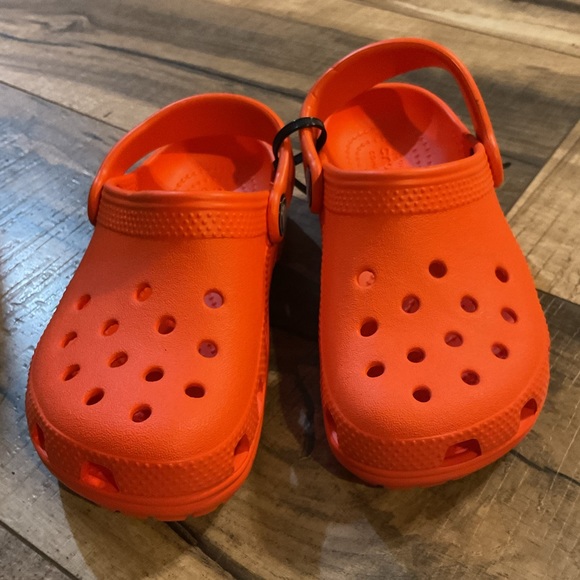 NWOT Crocs 204536 Kids Classic Clog Slip On Tangerine Orange Unisex Toddler C10 - Picture 2 of 6